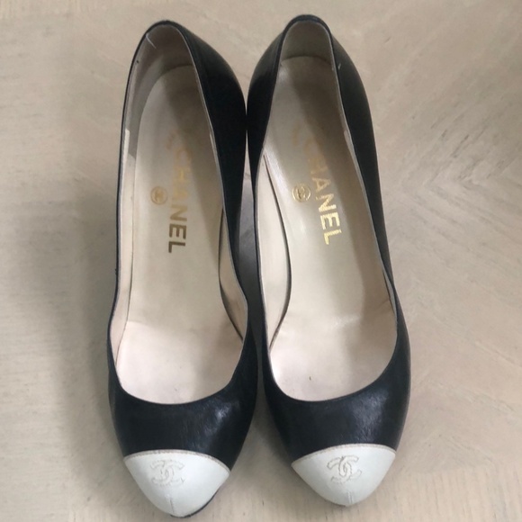 Chanel Heels Authentic / Size 36.5 - US 6.5 - Picture 2 of 14